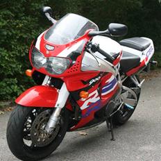 Honda Cbr 900 sc33