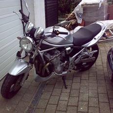 Suzuki GSF Bandit "SOLGT"