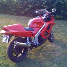 Honda VFR 750 F