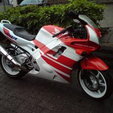 Honda CBR 600 F2
