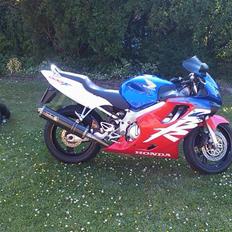 Honda CBR 600 F4