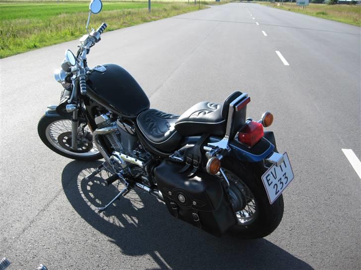 Suzuki VS 750 Intruder *solgt* billede 4