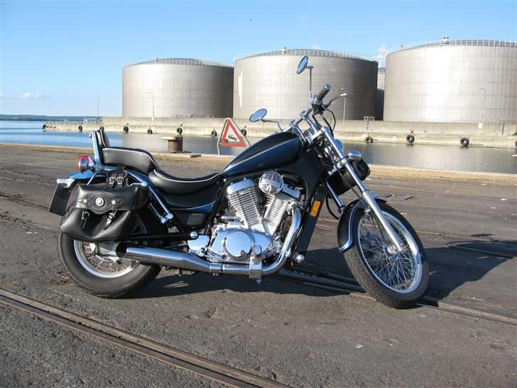 Suzuki VS 750 Intruder *solgt* - En tur på havnen, og ikke i havnen billede 9