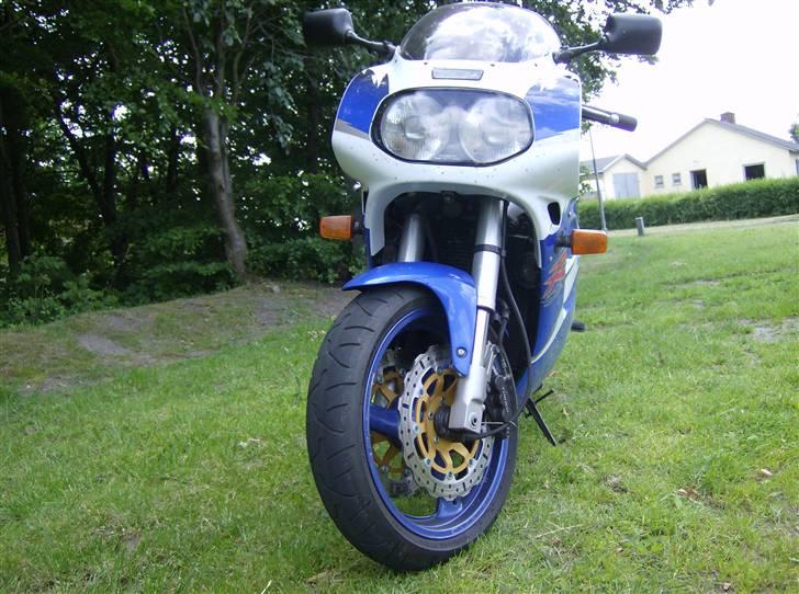 Suzuki GSX-R 1100 W SOLGT billede 1