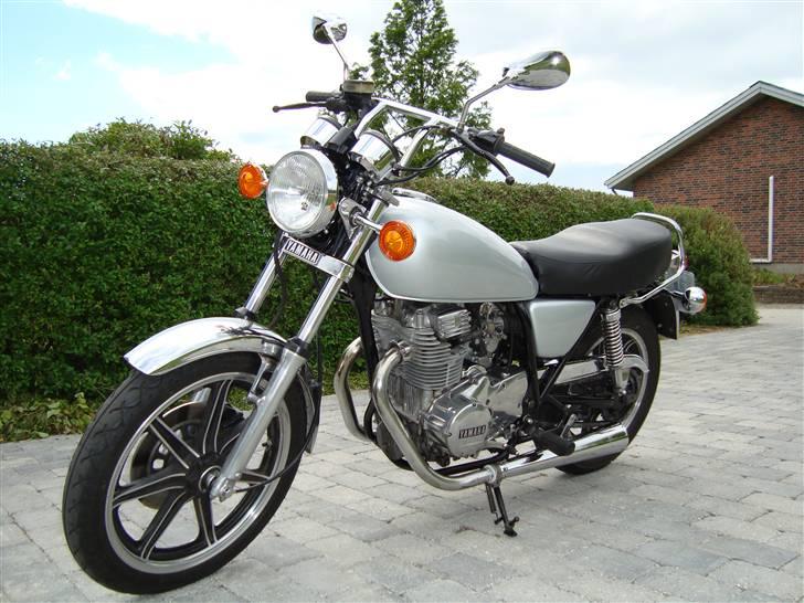 Yamaha xs 400 billede 1