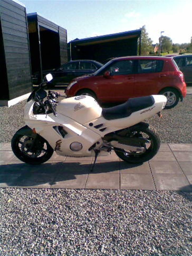 Honda CBR 600 F2 - Og samlet igen. billede 6