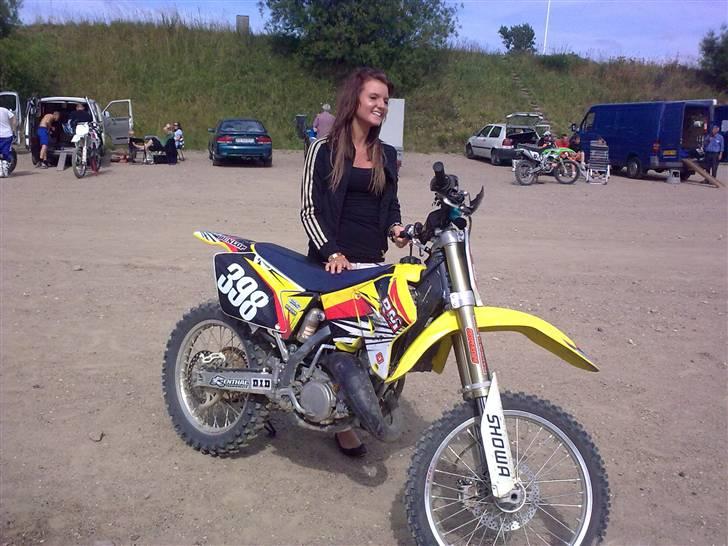 Suzuki 125 Rm K8 - 2 guld klumper :) Lige hidsige  billede 17