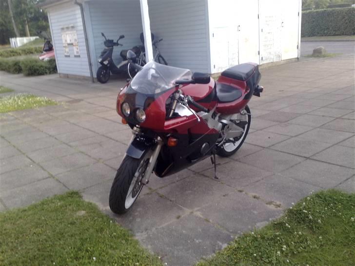 Honda CBR 400 RR NC 29 ***solgt*** - lige kommet hjem igen billede 18
