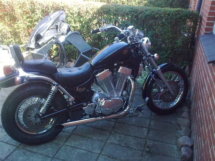 Suzuki intruder 1400 billede 1