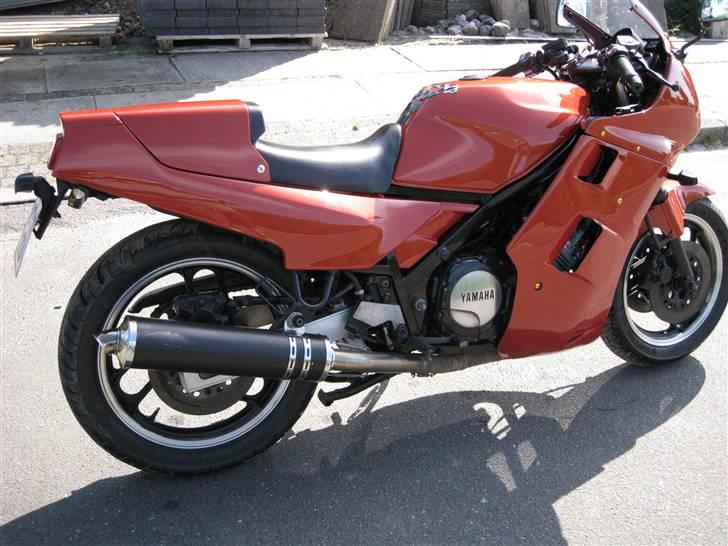 Yamaha FZ 750 billede 5