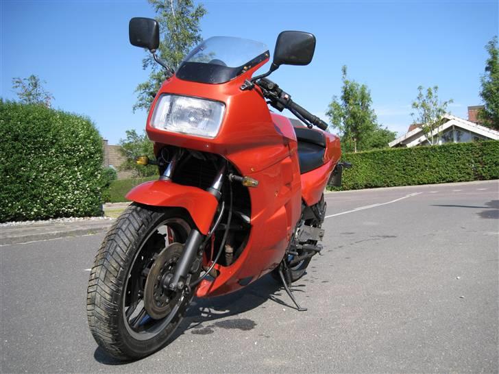 Yamaha FZ 750 billede 8