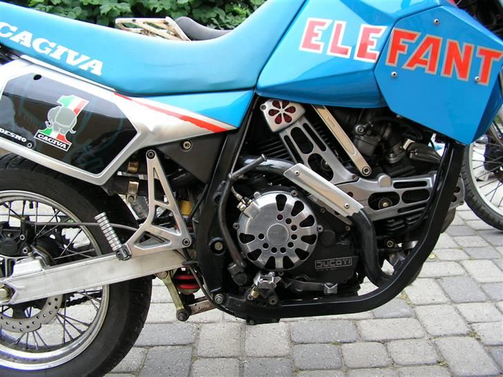 Cagiva Elefant - Cyklen vi bruget som forbillede.  billede 3