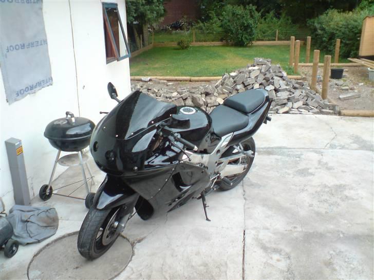 Kawasaki ZX9-R Ninja (SOLGT) billede 1