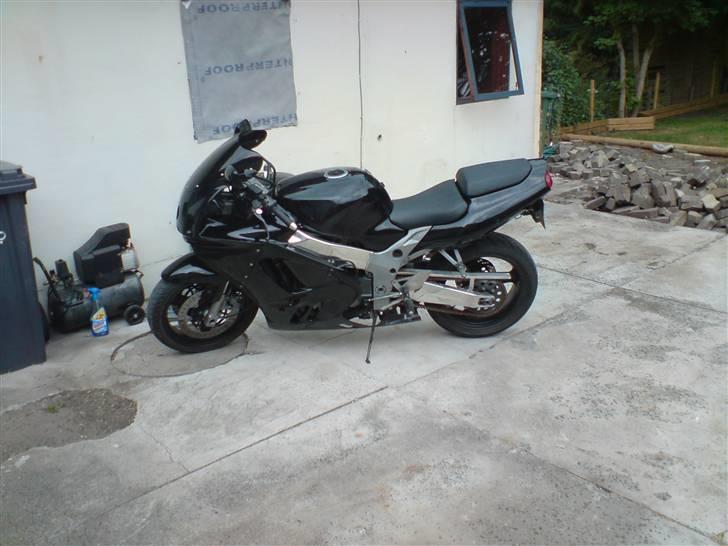 Kawasaki ZX9-R Ninja (SOLGT) billede 2