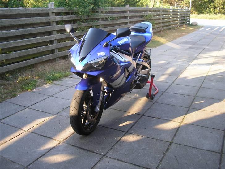 Yamaha YZF-R1 billede 14