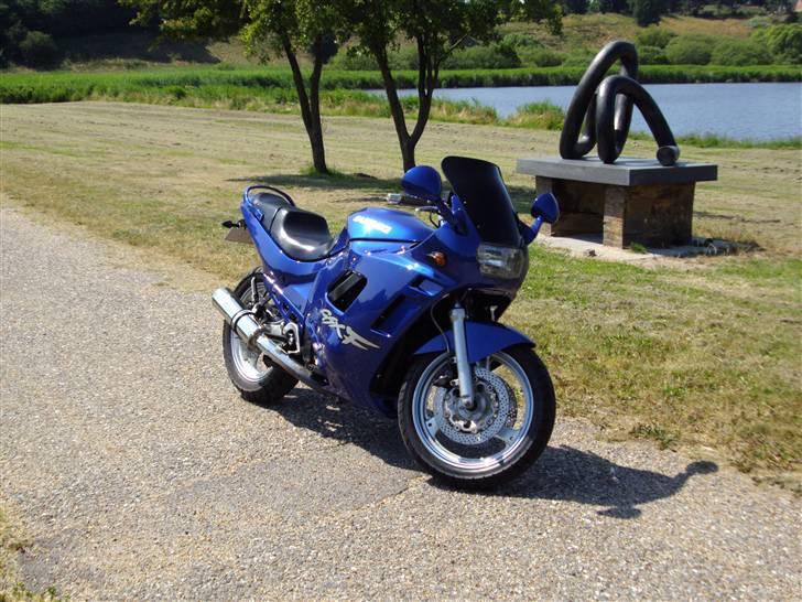 Suzuki GSX 600 F "Solgt" billede 7