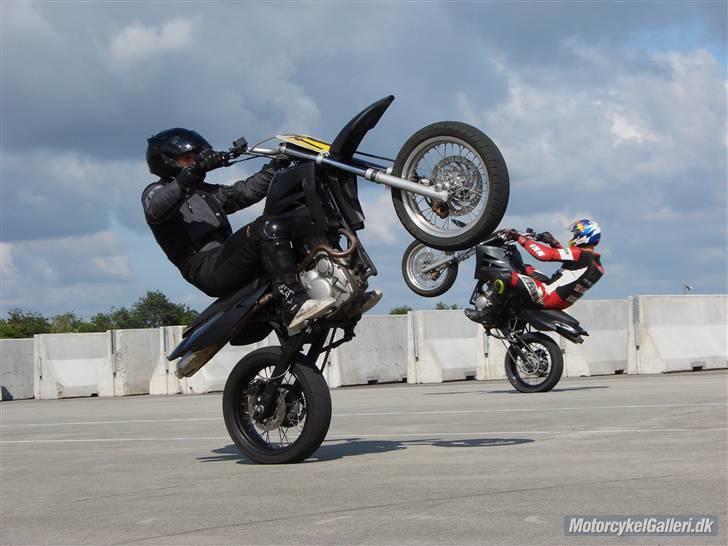 Suzuki SV 650 S - Fra wheelie træning den.27-28/6-09 billede 13