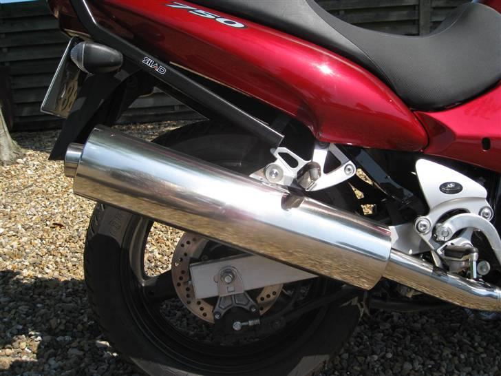 Suzuki gsx750f billede 7