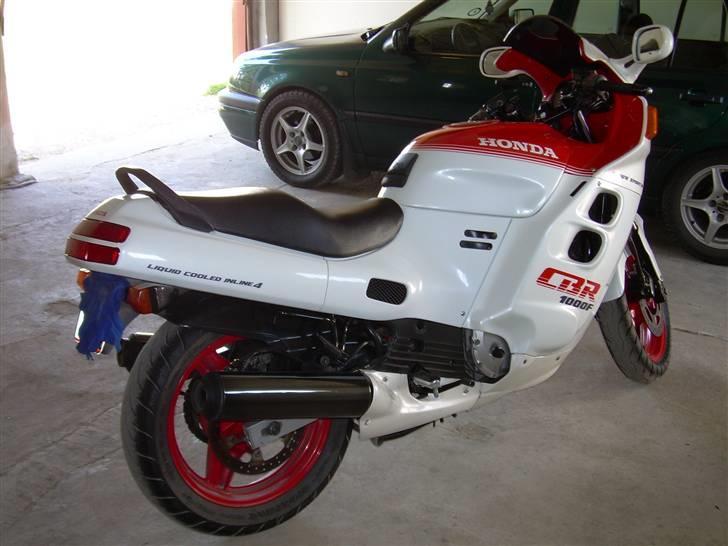 Honda cbr1000f billede 6
