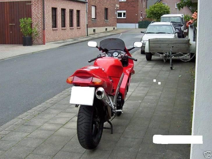 Honda VFR 750F billede 7