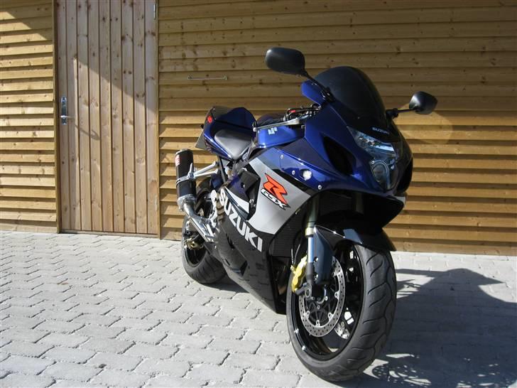 Suzuki GSX-R 750 - Nu med mørk kåbeglas og carbon udstødning... billede 8