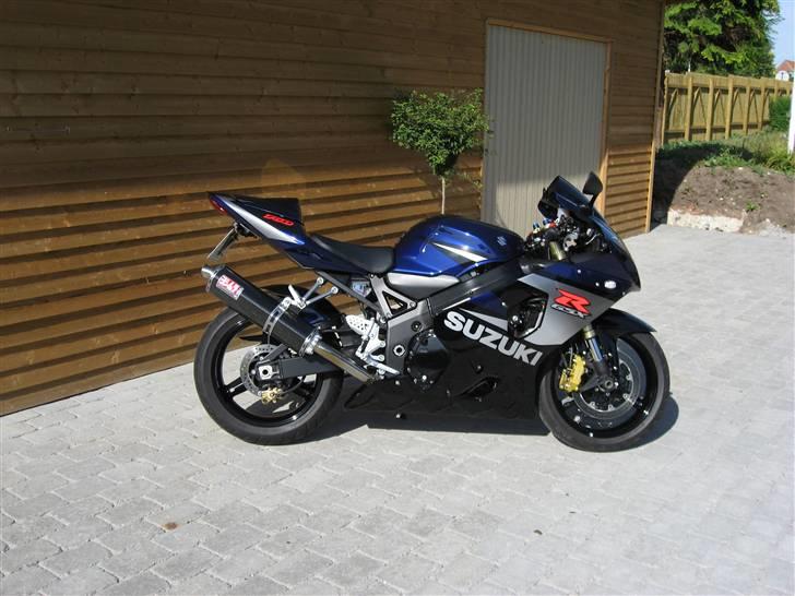 Suzuki GSX-R 750 - Nu med mørk kåbeglas og carbon udstødning... billede 9