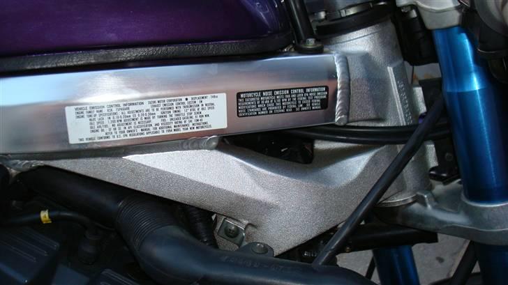 Suzuki gsxr 750 w(solgt) billede 4