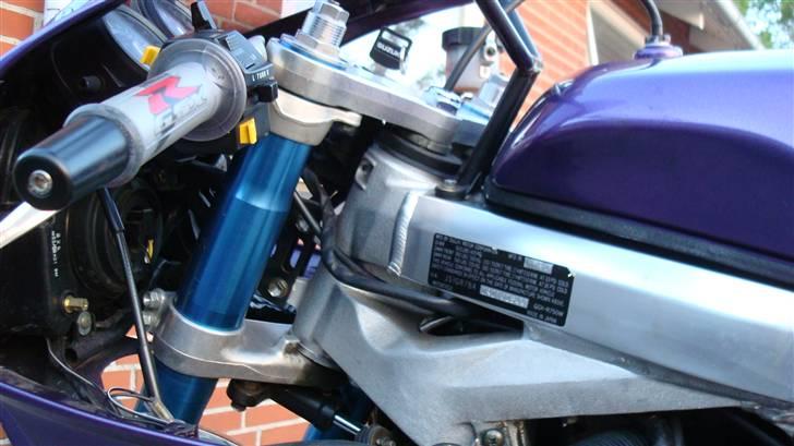 Suzuki gsxr 750 w(solgt) billede 5