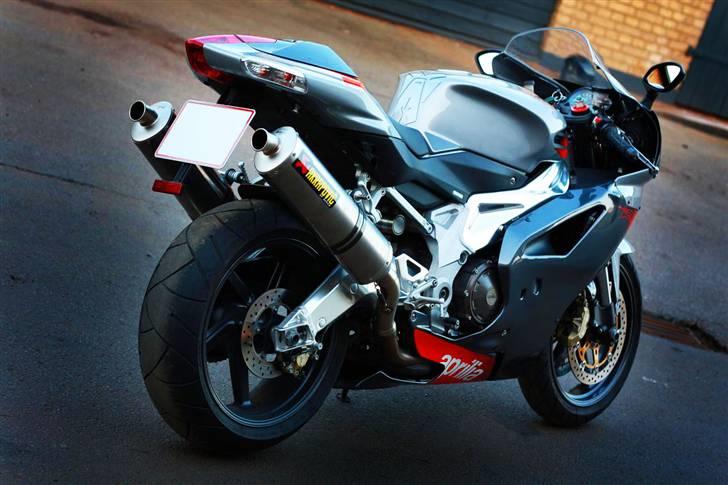 Aprilia RSV 1000 R billede 7