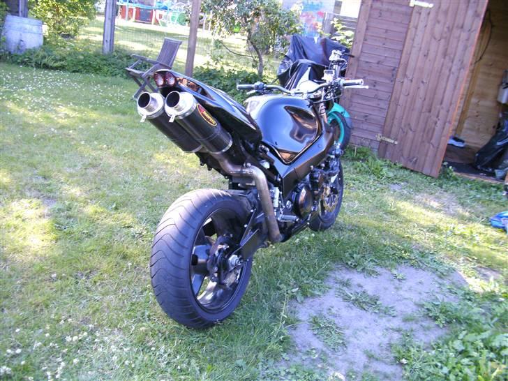 Suzuki gsx-r Streetfighter solgt billede 2