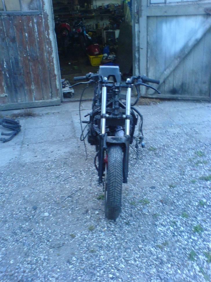 Yamaha fz 600 Solgt. billede 4