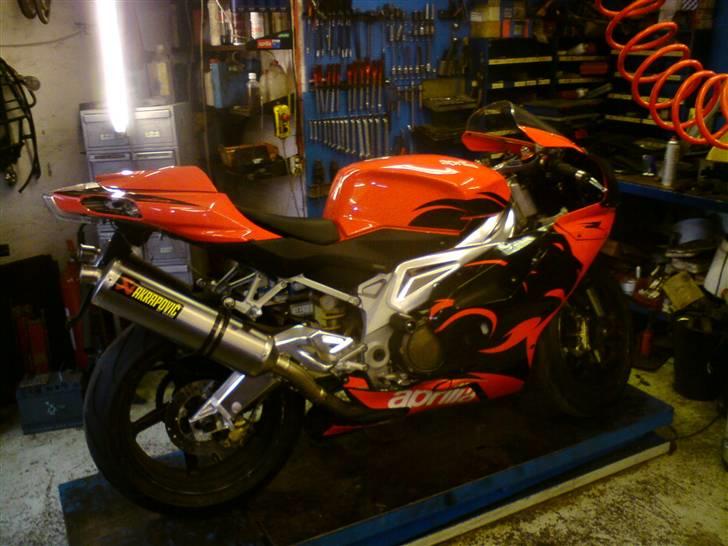 Aprilia RSV MILLE billede 2