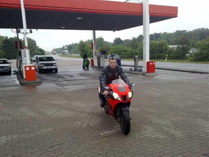 Aprilia RSV MILLE billede 5