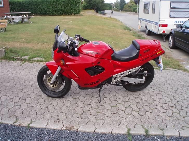 Suzuki gsx 750 f solgt billede 7