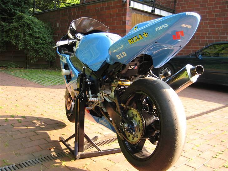 Suzuki GSX-R 750 RIZLA billede 12