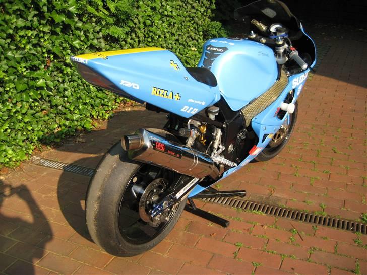 Suzuki GSX-R 750 RIZLA billede 13