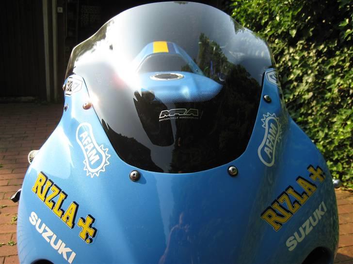 Suzuki GSX-R 750 RIZLA billede 17