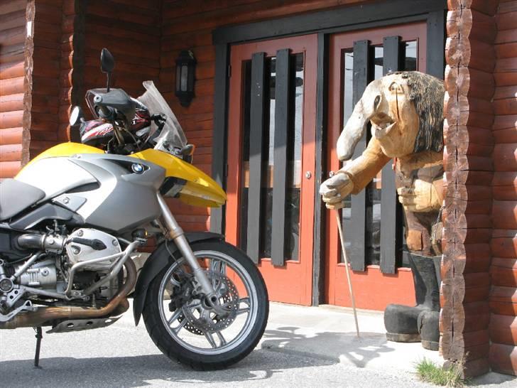 BMW R1200GS - Venner kalder min cykel for "Grosse Schnabel" !!!!! På Trollstigen maj 2009 var der to GS´ere *s* billede 13
