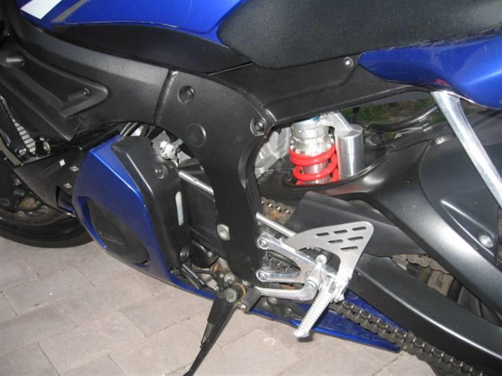 Yamaha yzf r6  SOLGT billede 8