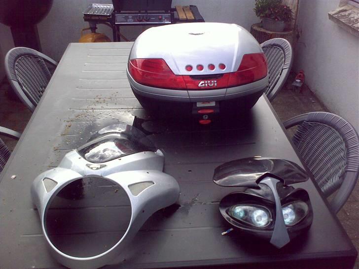 Suzuki GSF Bandit "SOLGT" - Ekstra grej som ligger i garagen og samler støv :-S billede 4