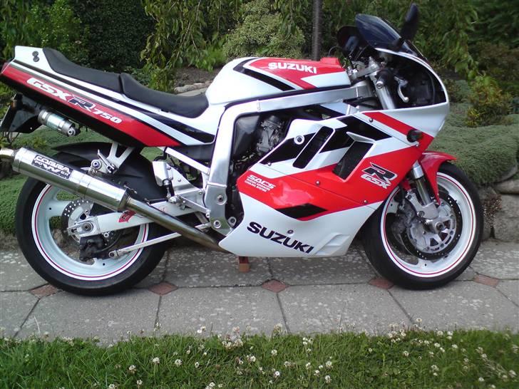 Suzuki gsxr 750 solgt billede 11