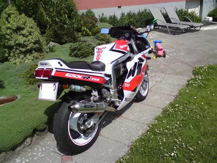 Suzuki gsxr 750 solgt billede 13