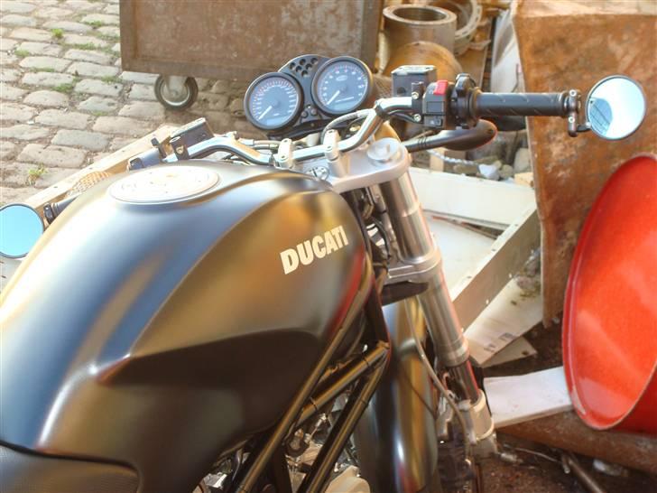 Ducati Monster 620 Dark *SOLGT* billede 17