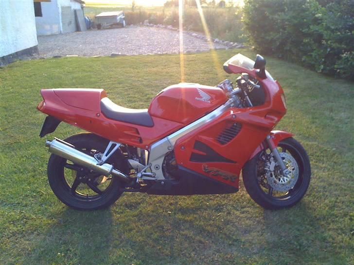 Honda VFR 750 F billede 7
