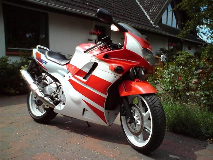 Honda CBR 600 F2 billede 1