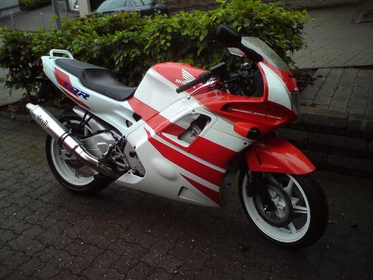 Honda CBR 600 F2 billede 2