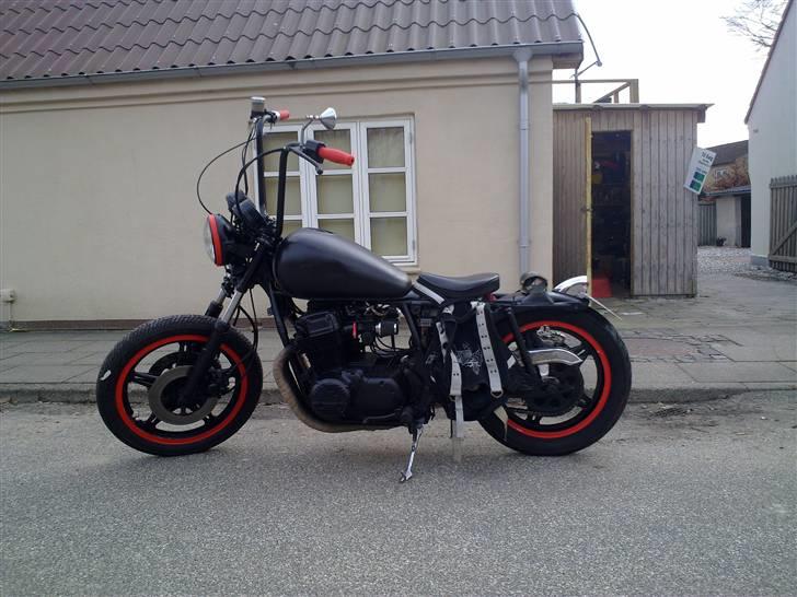 Honda CB 750 F1 * BOBBER 09 * billede 1