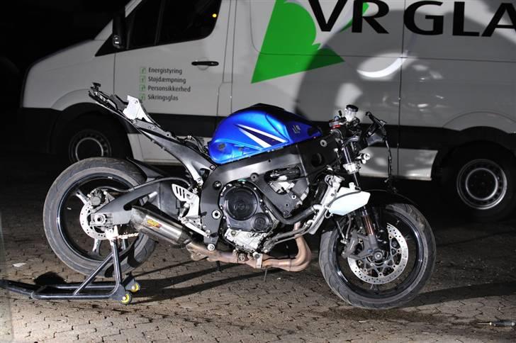 Suzuki GSXR 750 Baneged -Solgt- billede 2