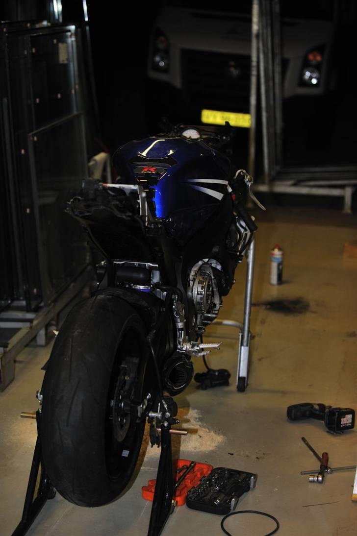 Suzuki GSXR 750 Baneged -Solgt- billede 6