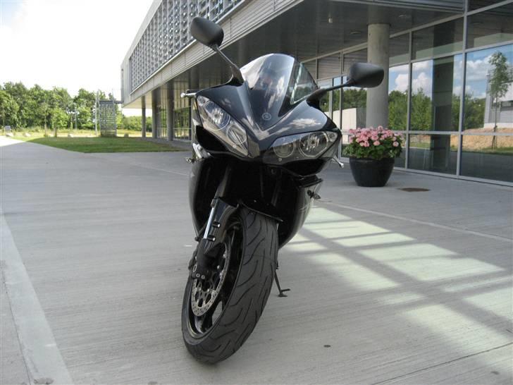 Yamaha YZF R1 billede 5